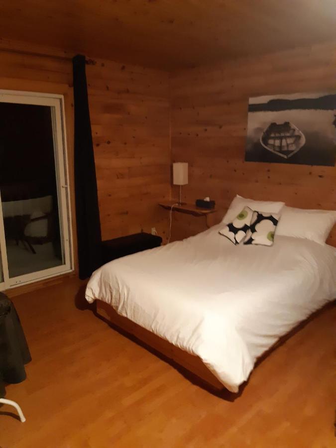 Auberge Ma Maison Sainte-Melanie Bagian luar foto