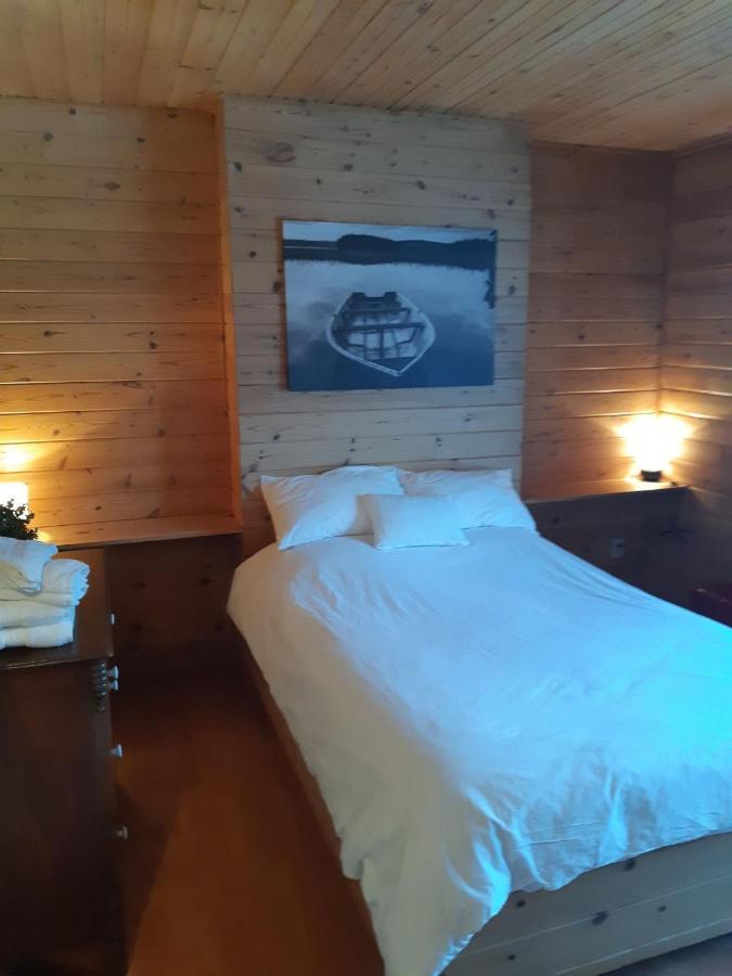 Auberge Ma Maison Sainte-Melanie Bagian luar foto